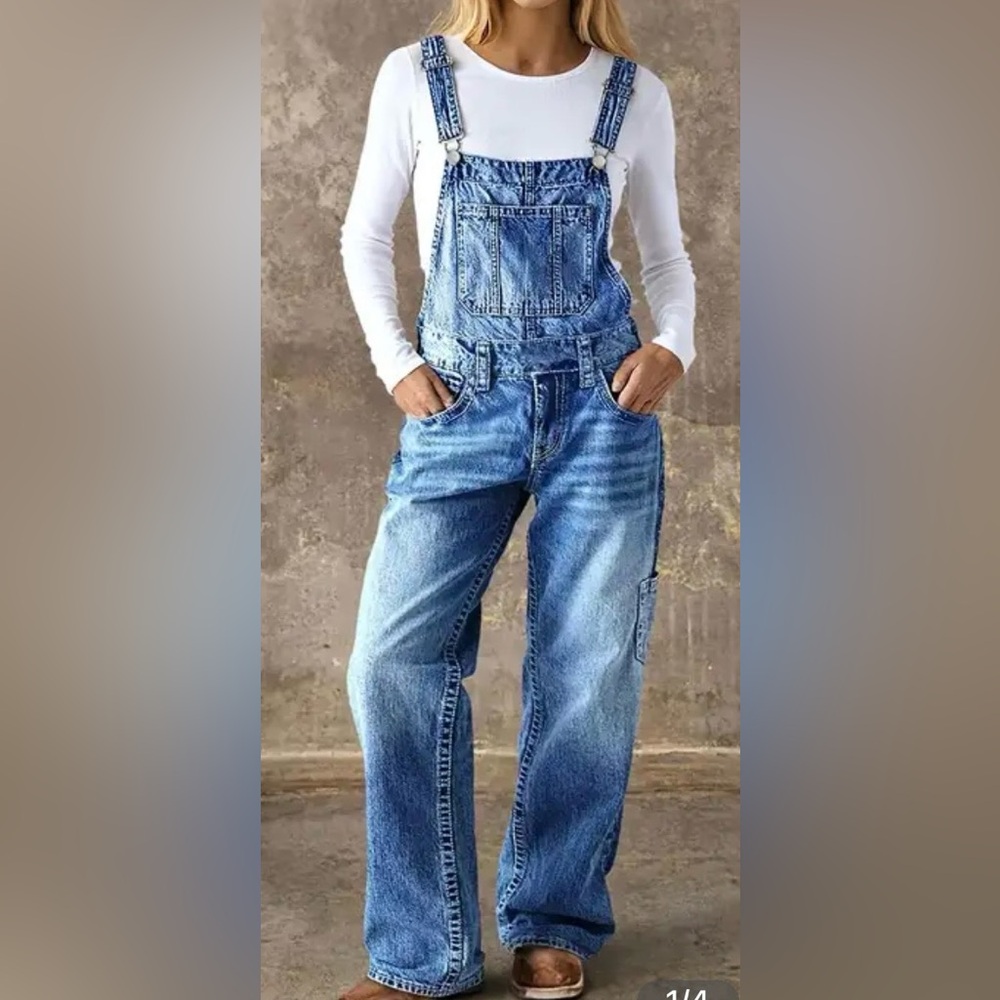 Flamingals Wash Multi Pocket Mid Waist Straight Leg Overalls Size Medium NWT
